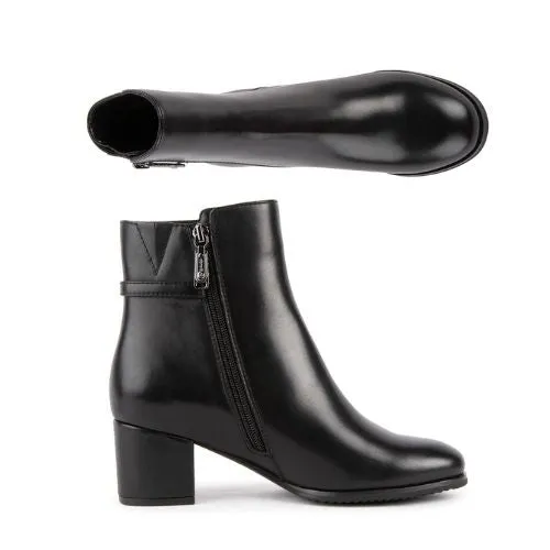 Avery Heeled Boot