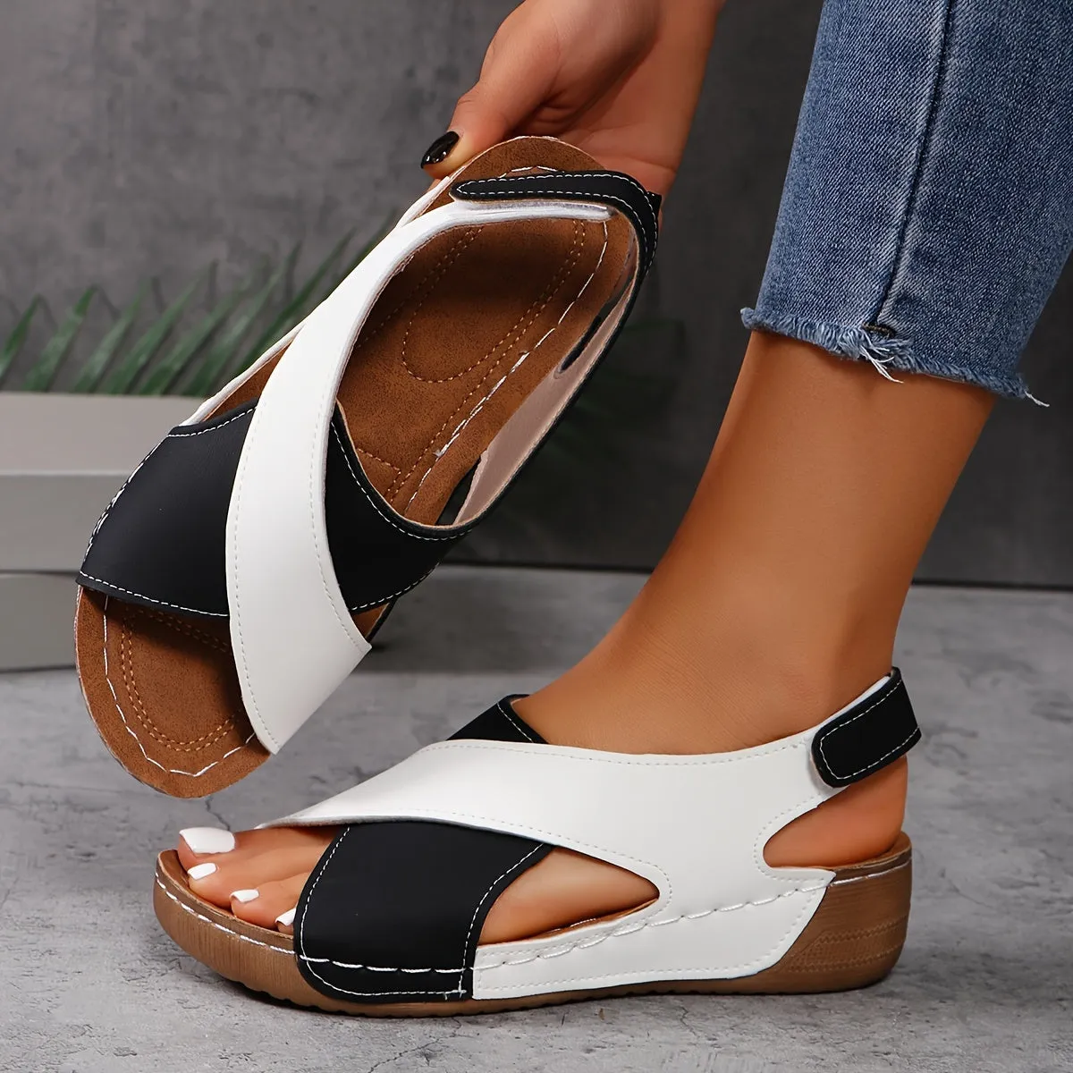 Classic and cool orthopedic Shoes