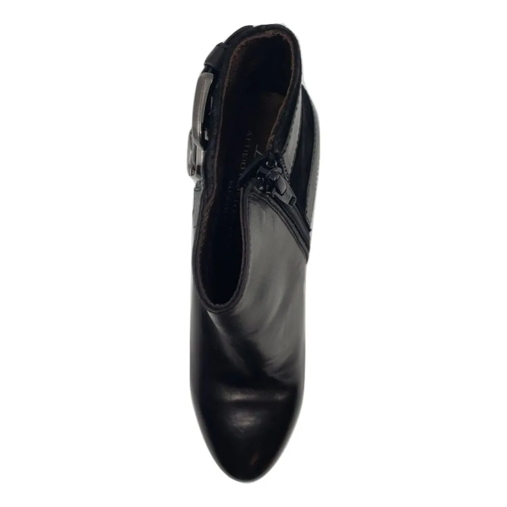 D204516 RCK AGL Black Leather Ankle Boots