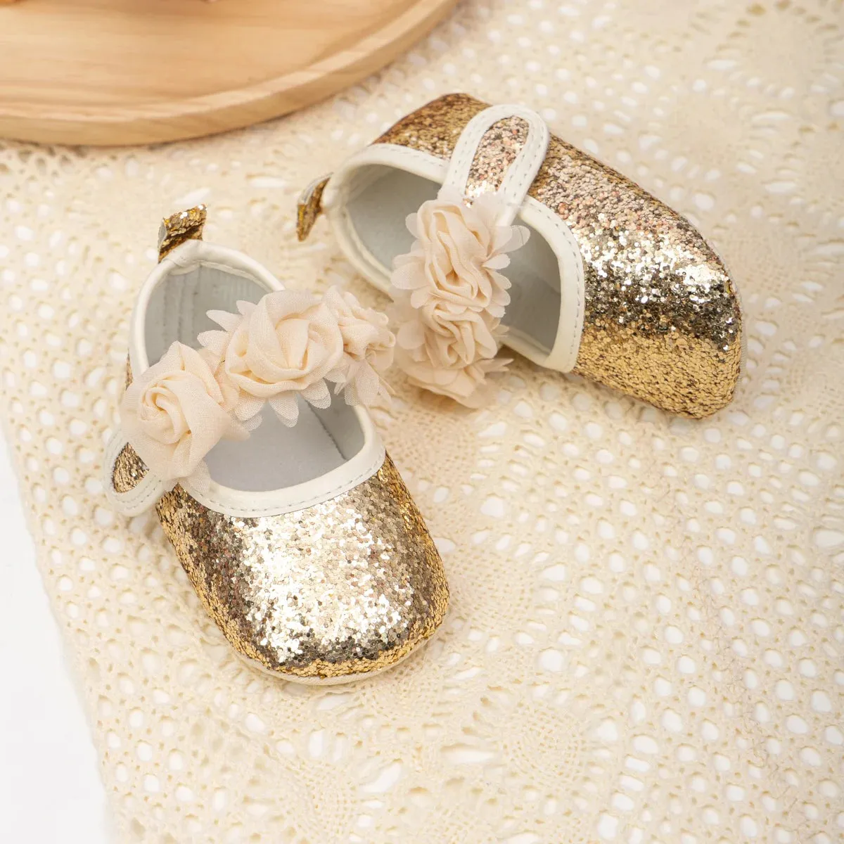 First Walkers Cotton Bottom Non-slip Flower Lace Shoes