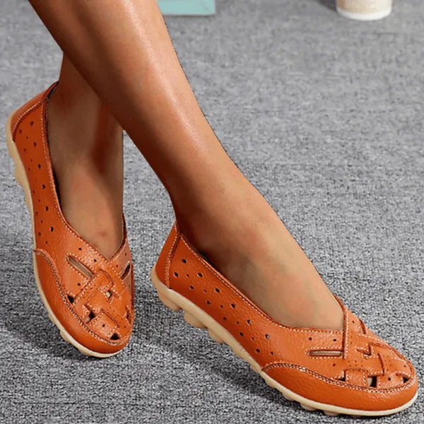 Orthopedic leather sandals