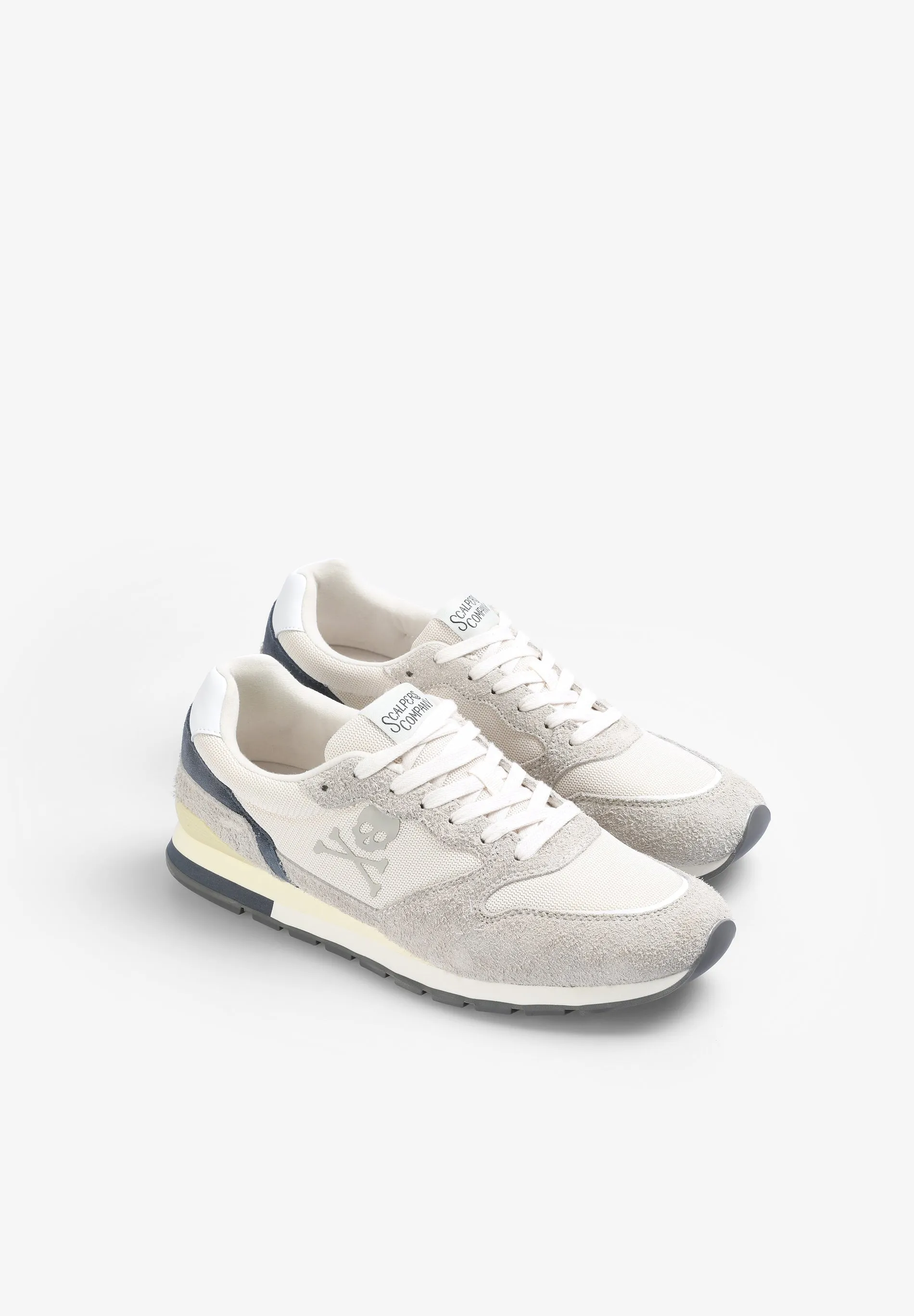 RETRO SKULL SNEAKERS