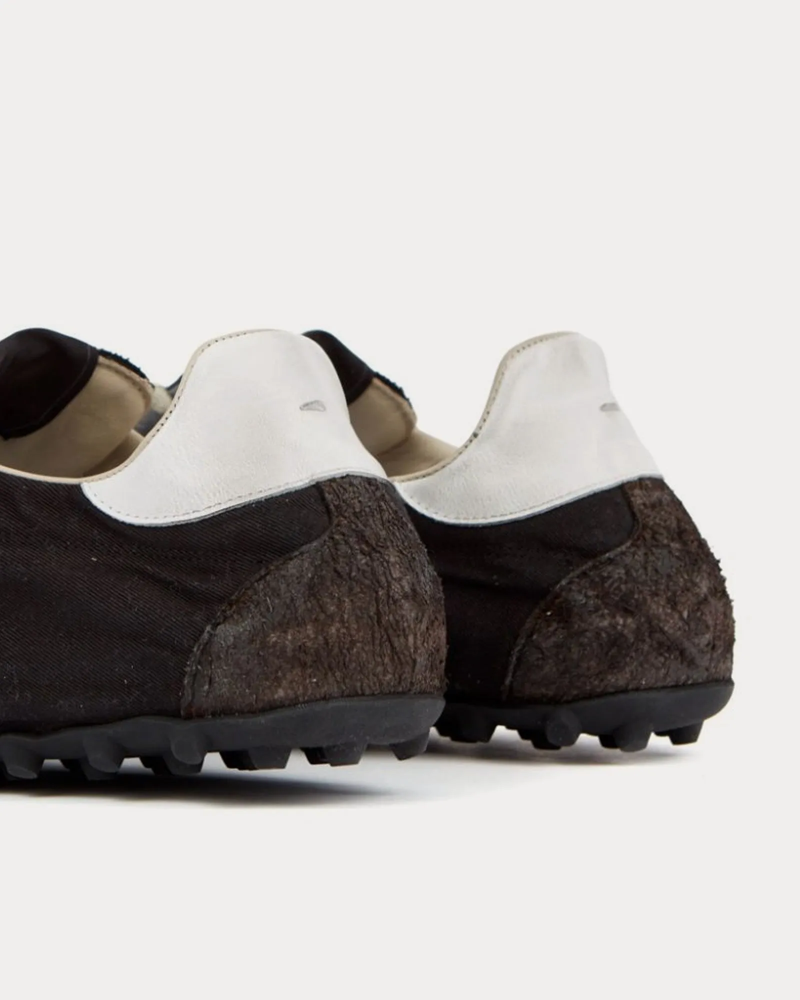 Sprinter Black / White Low Top Sneakers